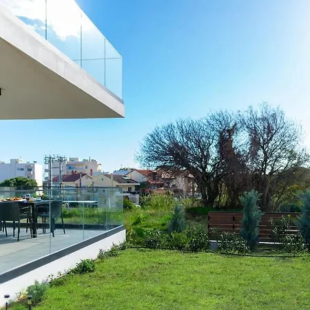 Apartamento Maison Du Jardin 2-bedroom Private Outdoor Jacuzzi *