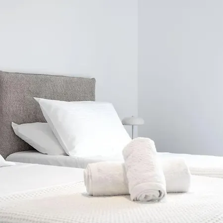 Maison Du Jardin 2-bedroom Private Outdoor Jacuzzi Apartament Rhodes City