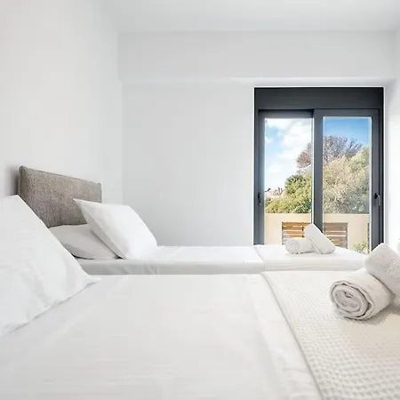 Maison Du Jardin 2-bedroom Private Outdoor Jacuzzi * Rhodes City