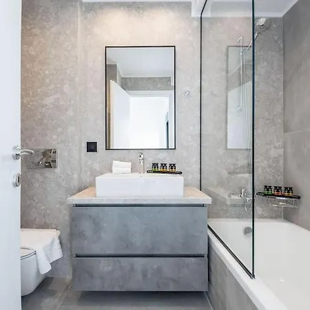 Apartamento Maison Du Jardin 2-bedroom Private Outdoor Jacuzzi *