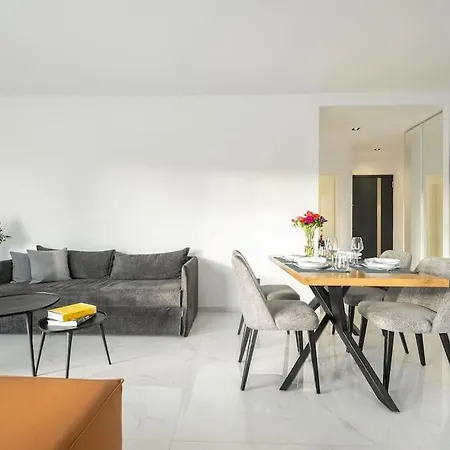Apartamento Maison Du Jardin 2-bedroom Private Outdoor Jacuzzi Rhodes City
