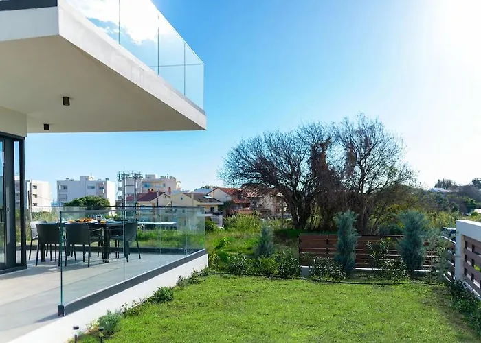 Apartament Maison Du Jardin 2-bedroom Private Outdoor Jacuzzi *