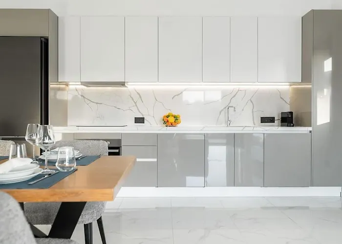 Maison Du Jardin 2-bedroom Private Outdoor Jacuzzi Apartament Rhodes City